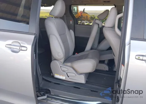 2017 Toyota Sienna Xle 8 Passenger from USA, damaged, VIN 5TDYZ3DC1HS805349